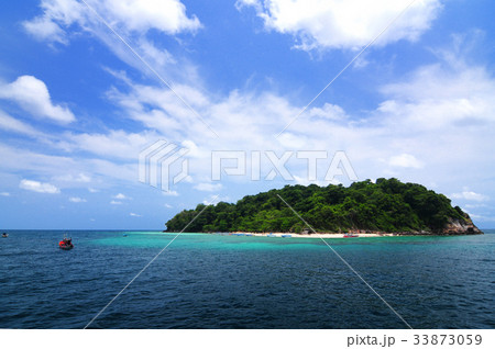 Island in the sea 33873059