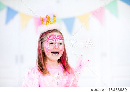 Face painting for little girl birthday party 33878880