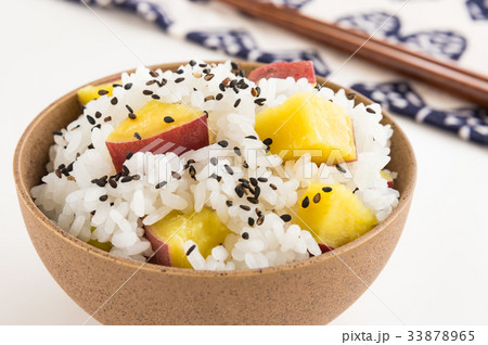 サツマイモご飯 秋の味覚 薩摩芋 サツマイモご飯 秋の味覚 薩摩芋 33878965