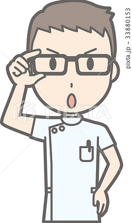 白衣を着た男性看護師がメガネをかけているイラストのイラスト素材