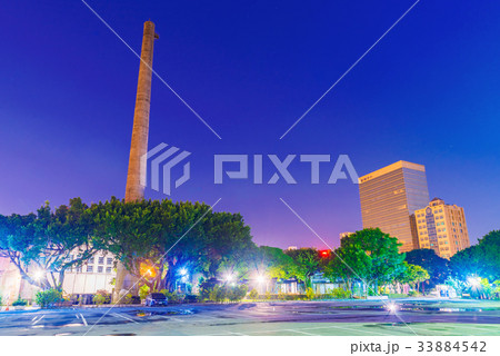 Huashan 1914 creative park at night 33884542