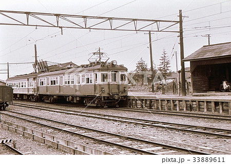 昭和44年 松尾鉱山鉄道の電車 廃止 花輪線大更駅の写真素材