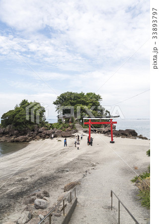 海岸沿いの荒平天神 33893797