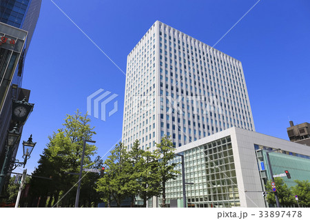 札幌　道庁前オフィス街 33897478