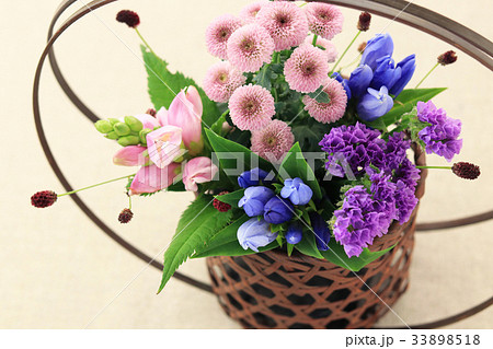 秋の草花アレンジ 33898518