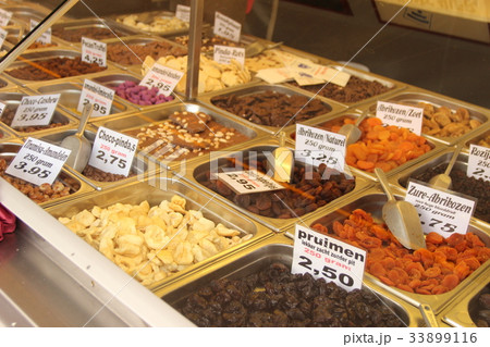 ドライフルーツとお菓子 ドライフルーツとお菓子 33899116