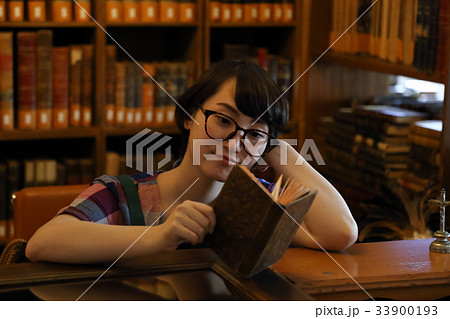 ブックカフェ　図書館　古書 33900193