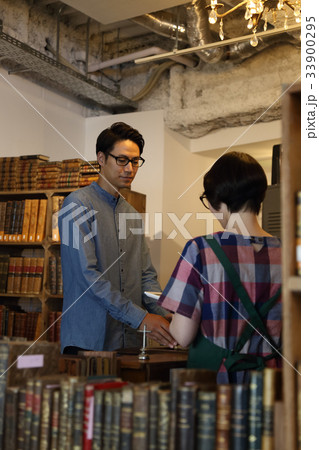 ブックカフェ 図書館 古書 ブックカフェ 図書館 古書 33900295