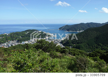 対馬 清水山城跡・一ノ丸からの眺め 対馬 清水山城跡・一ノ丸からの眺め 33905709