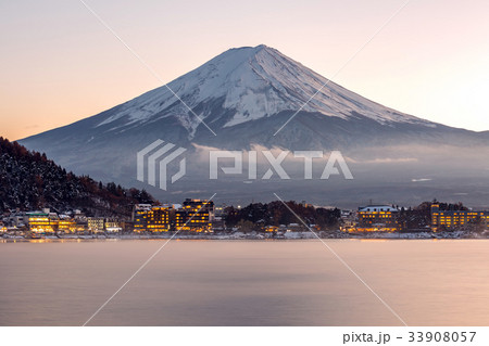 Mountain Fuji Kawaguchiko 33908057