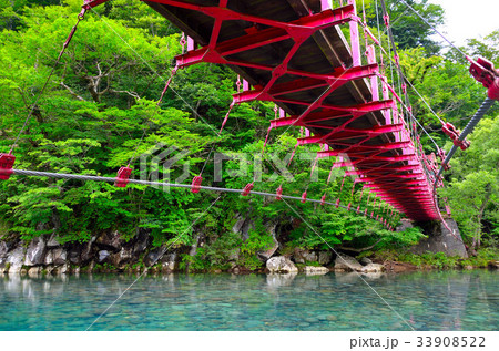 日本の滝百選「法体の滝」　秋田県由利本荘市 33908522