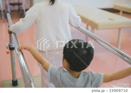 pediatrics 33909710