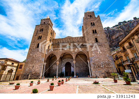 The Cathedral of Cefalù, Sicily, Italy. 33911243