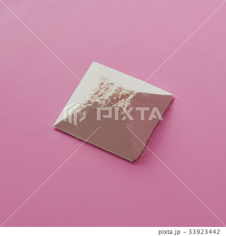 Geometric figure made from flour 33923442