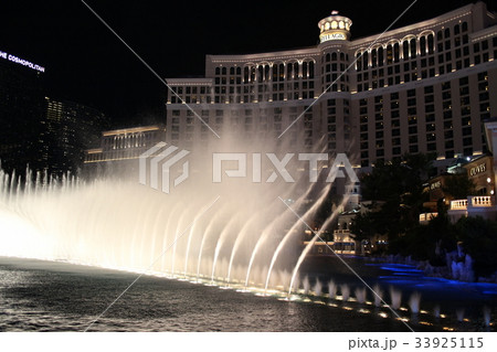 ラスベガスの風景、有名な噴水 ラスベガスの風景、有名な噴水 33925115