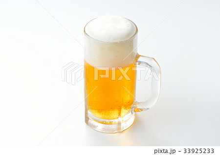 生ビール ビールジョッキ ビアジョッキ 生中のイメージ アルコールドリンク の写真素材