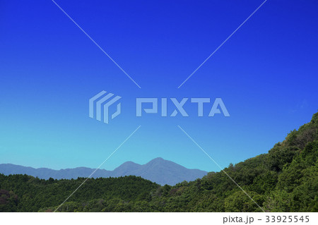 二上山遠望　秋空 33925545