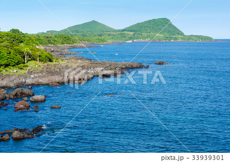 鐙瀬溶岩海岸 33939301