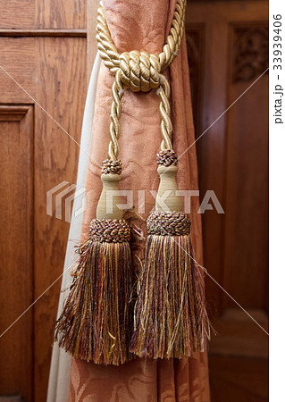 Beautiful brown curtain cord Beautiful brown curtain cord 33939406