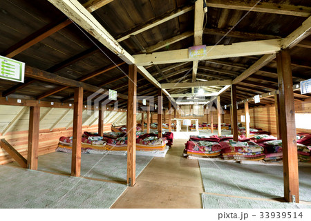 山小屋の部屋　南アルプス北岳　北岳肩の小屋 33939514