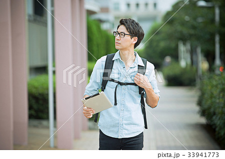 バックパッカー(タブレットPC) バックパッカー(タブレットPC) 33941773