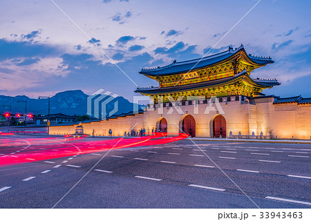 Gyeongbokgung palace in Seoul, South Korea. Gyeongbokgung palace in Seoul, South Korea. 33943463