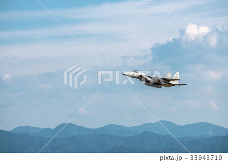 飛翔する戦闘機 飛翔する戦闘機 33943719