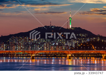 Korea,Seoul at night, South Korea city skyline. Korea,Seoul at night, South Korea city skyline. 33943747
