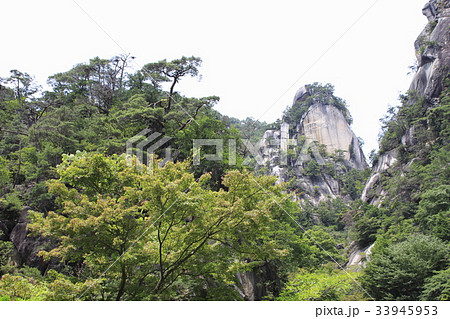 夏の昇仙峡・覚円峰 33945953