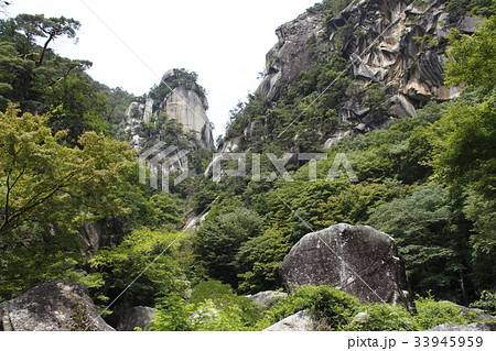 夏の昇仙峡・覚円峰 33945959