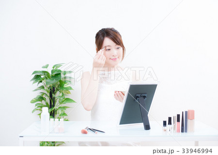 メイク アイブロウ 女性 メイク アイブロウ 女性 33946994