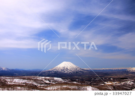 本倶登山から見る早春の羊蹄山 本倶登山から見る早春の羊蹄山 33947027