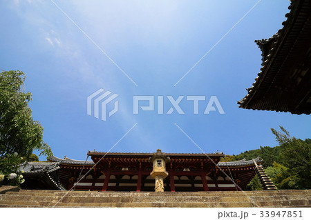 神社と石段 33947851