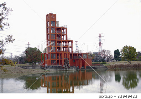 秋のフォリー水の塔 33949423