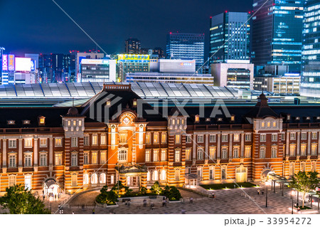 東京駅・丸の内の夜景 33954272