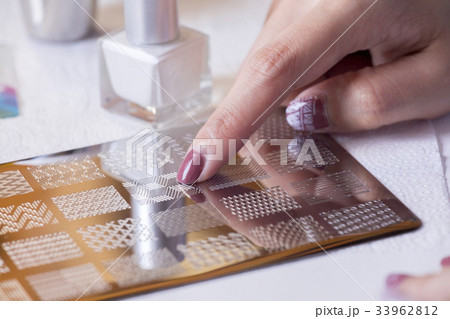 ネイル 爪 クギ 33962812