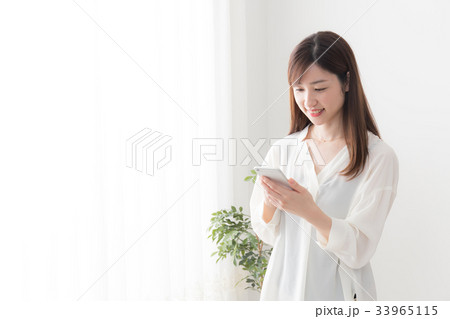 若い女性 若い女性 33965115