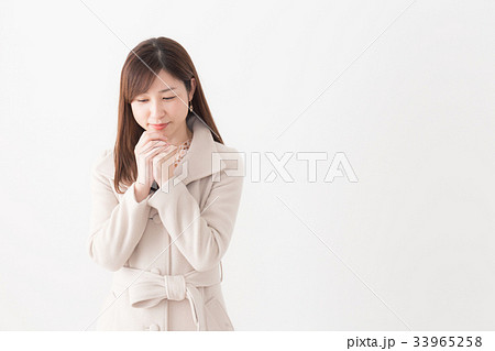 若い女性 33965258