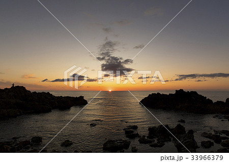 日本海の夕日 日本海の夕日 33966379