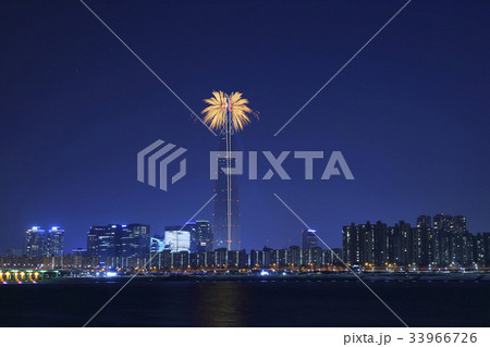 高層マンション 花火 ソウル 33966726