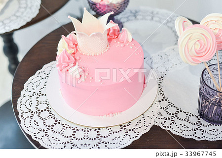 wedding cake for guests at a wedding party from 33967745