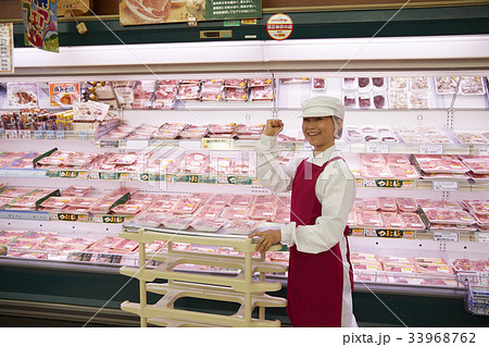 スーパー　精肉コーナー 33968762