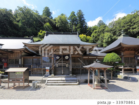 四国霊場第12番札所「焼山寺」境内(三面大黒天、本堂、大師堂) 四国霊場第12番札所「焼山寺」境内(三面大黒天、本堂、大師堂) 33970861