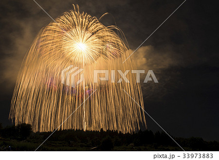 世界一の花火　四尺玉　片貝まつりの花火　浅原神社秋季例大祭奉納大煙火 33973883