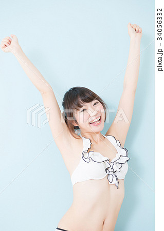 水着の女性　 34056332