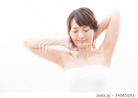 ビューティー 女性 スキンケア ビューティ 若い女性 美容 ビューティー 女性 スキンケア ビューティ 若い女性 美容 34065091