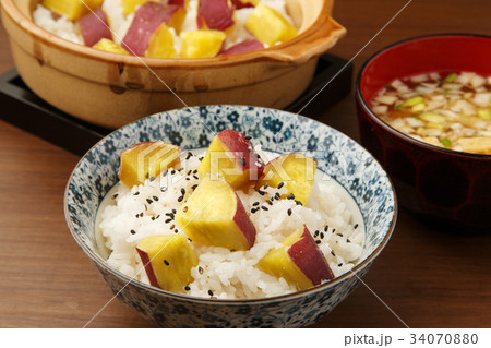 サツマイモご飯 34070880