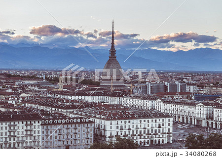 Cityscape of Torino (Turin, Italy) at dusk 34080268