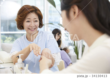 50代 ５０代 美容室 34130413