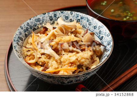 きのこの炊き込みご飯 34152868